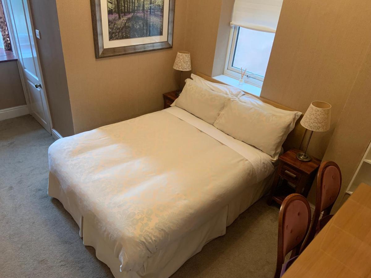 Entire Seaside Home, Sleeps 8, All En-Suite Rooms Ню Брайтън Екстериор снимка