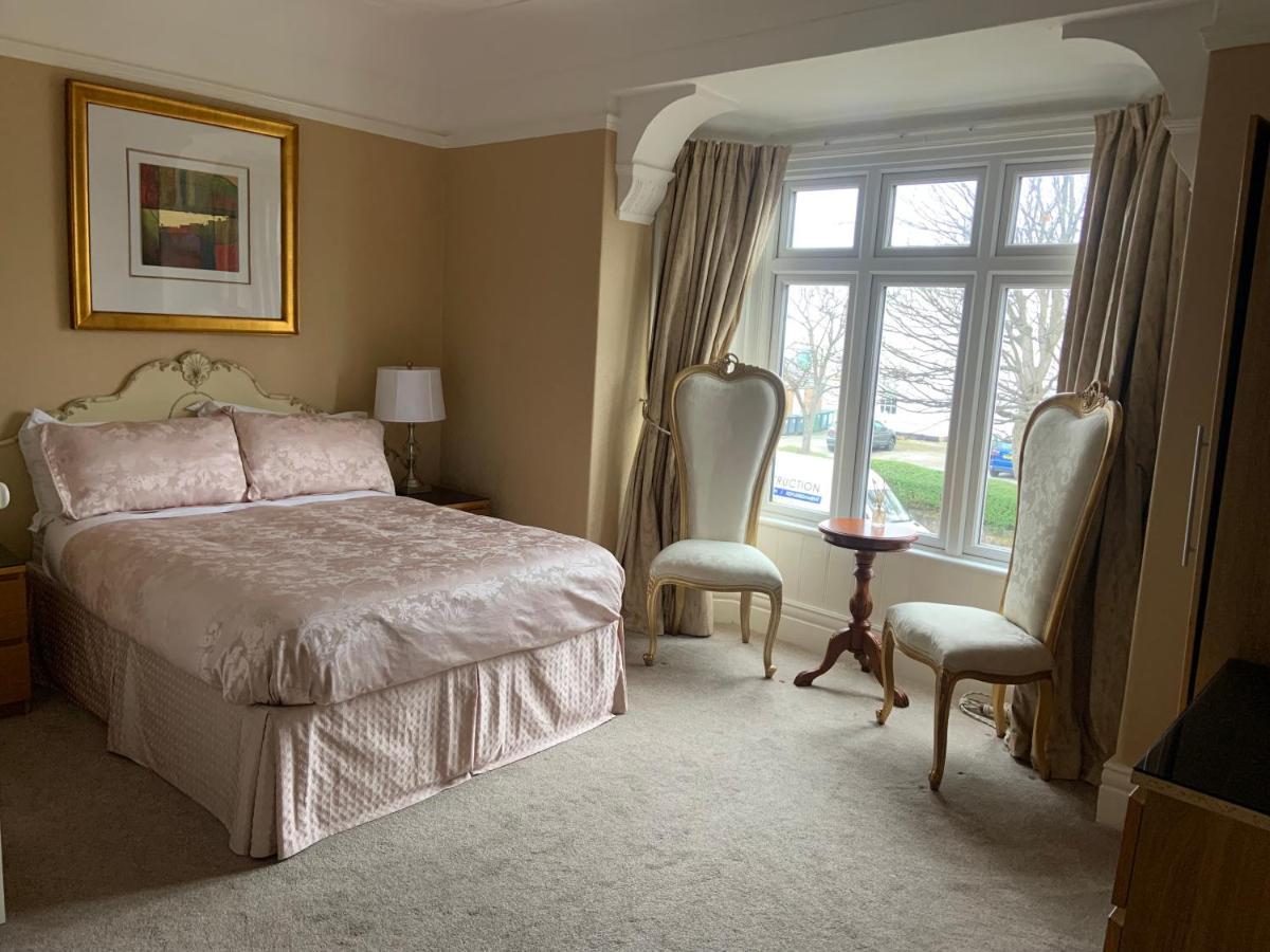 Entire Seaside Home, Sleeps 8, All En-Suite Rooms Ню Брайтън Екстериор снимка
